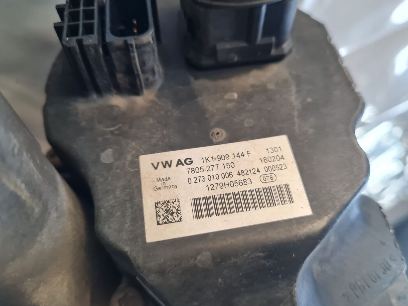 Stūres mehānisms priekš VW GOLF 5 2004