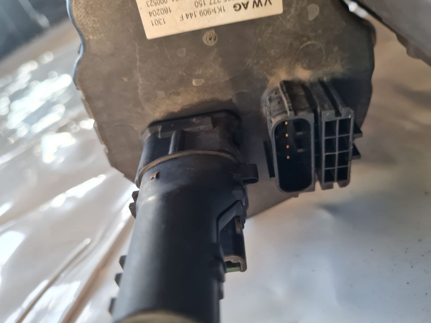 Stūres mehānisms priekš VW GOLF 5 2004