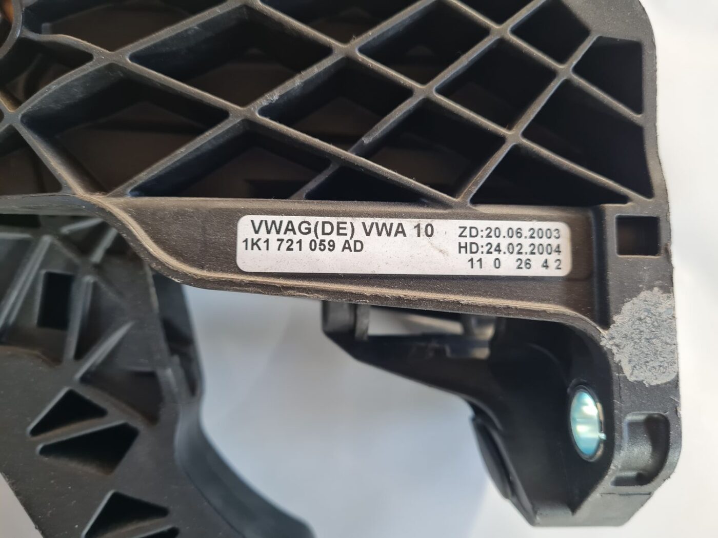 Sajūga pedālis priekš VW GOLF 5 2004 3 Sajūga pedālis priekš VW GOLF 5 2004