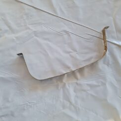 Degvielas tvertnes kronšteins priekš VW GOLF 5 2004