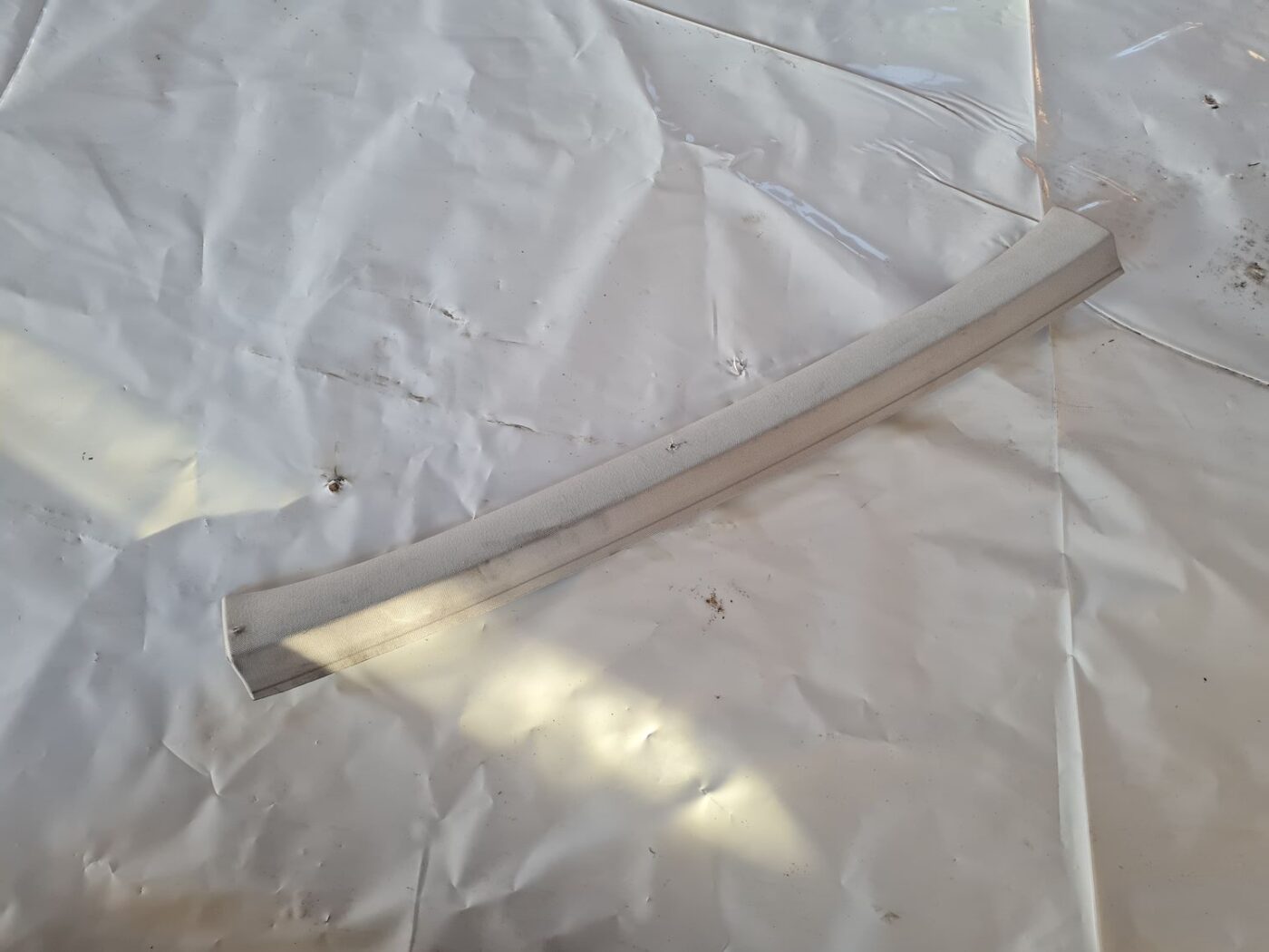 Bagāžnieka vāka apdare priekš VW GOLF 5 2004