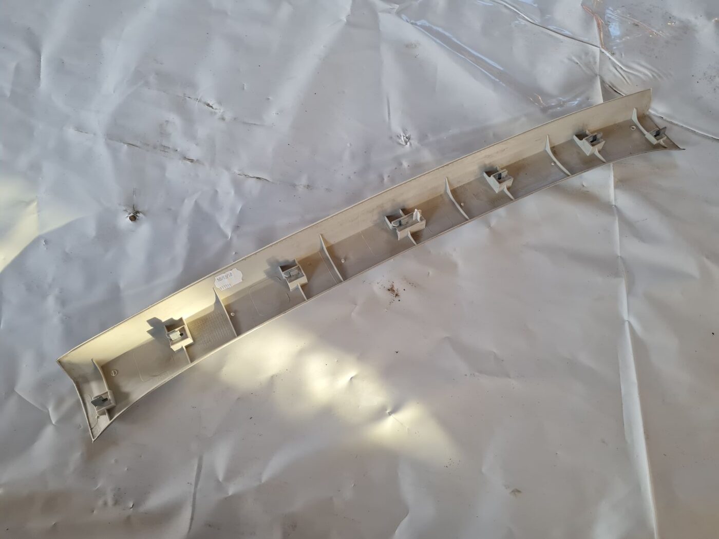 Bagāžnieka vāka apdare priekš VW GOLF 5 2004