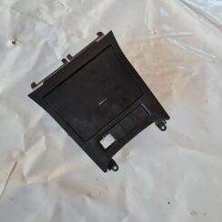 Pelnu trauks priekš VW GOLF 5 2004