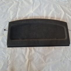 Bagāžnieka nodalījuma plaukts priekš VW GOLF 5 2004