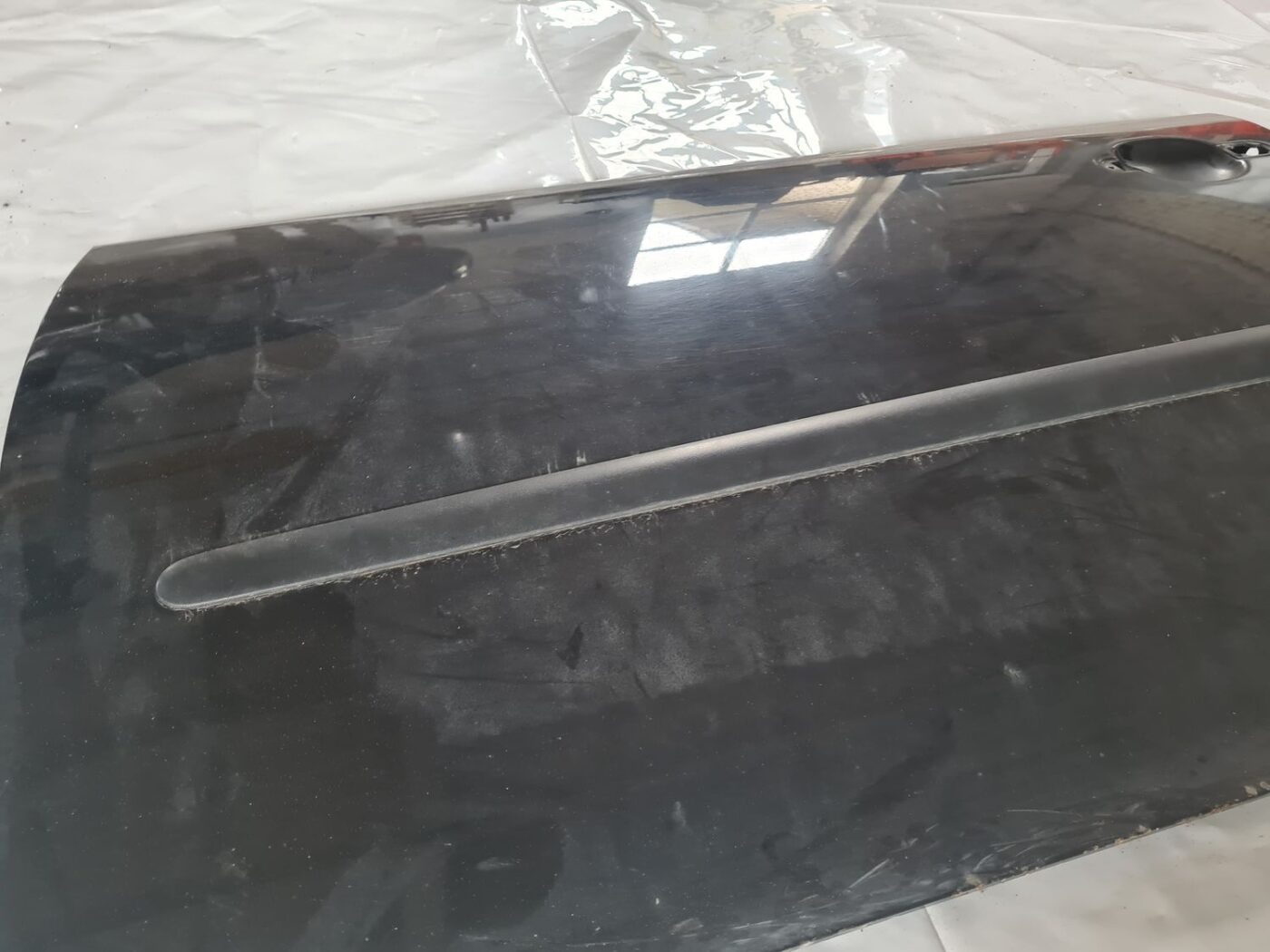 Priekšējās kreisās durvis priekš VW GOLF 5 2004