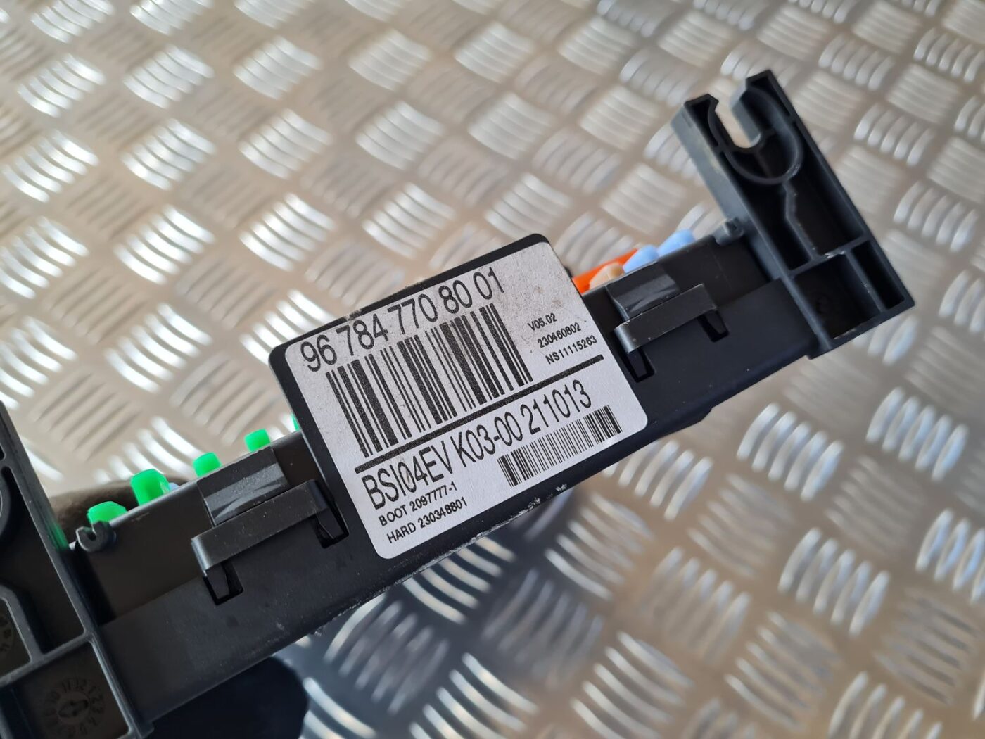 Drošinātāju bloks priekš CITROEN BERLINGO 2014