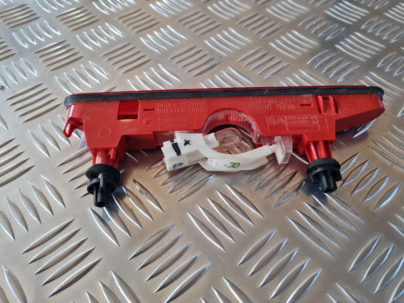 Stop signāls priekš CITROEN BERLINGO 2014