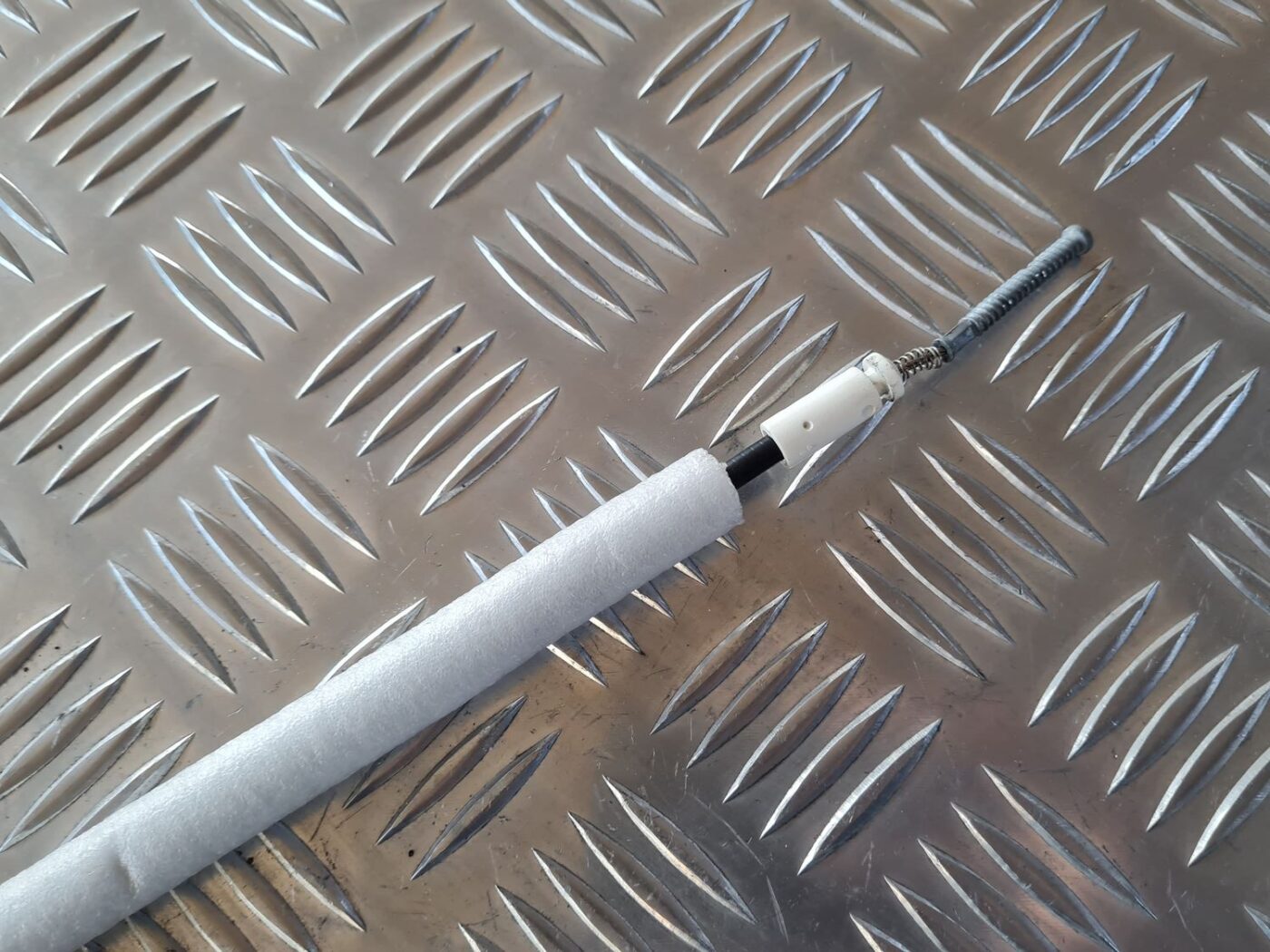 Bagāžnieka vāka slēdzene priekš CITROEN BERLINGO 2014 4 Bagāžnieka vāka slēdzene priekš CITROEN BERLINGO 2014