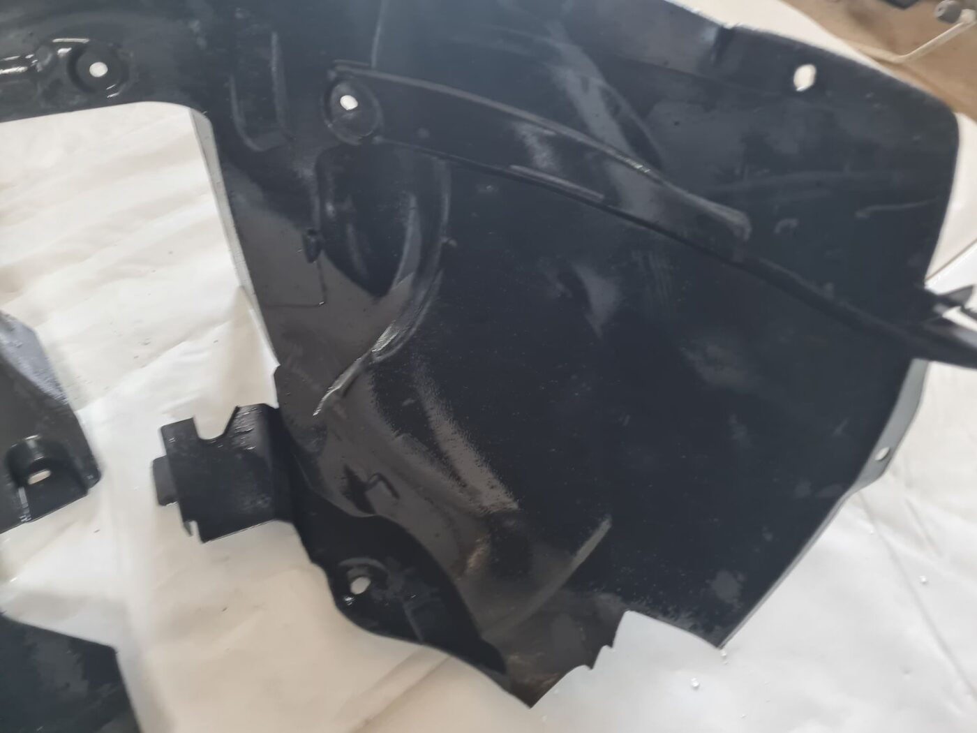 Priekšējais kreisais paspārns priekš CITROEN BERLINGO 2014