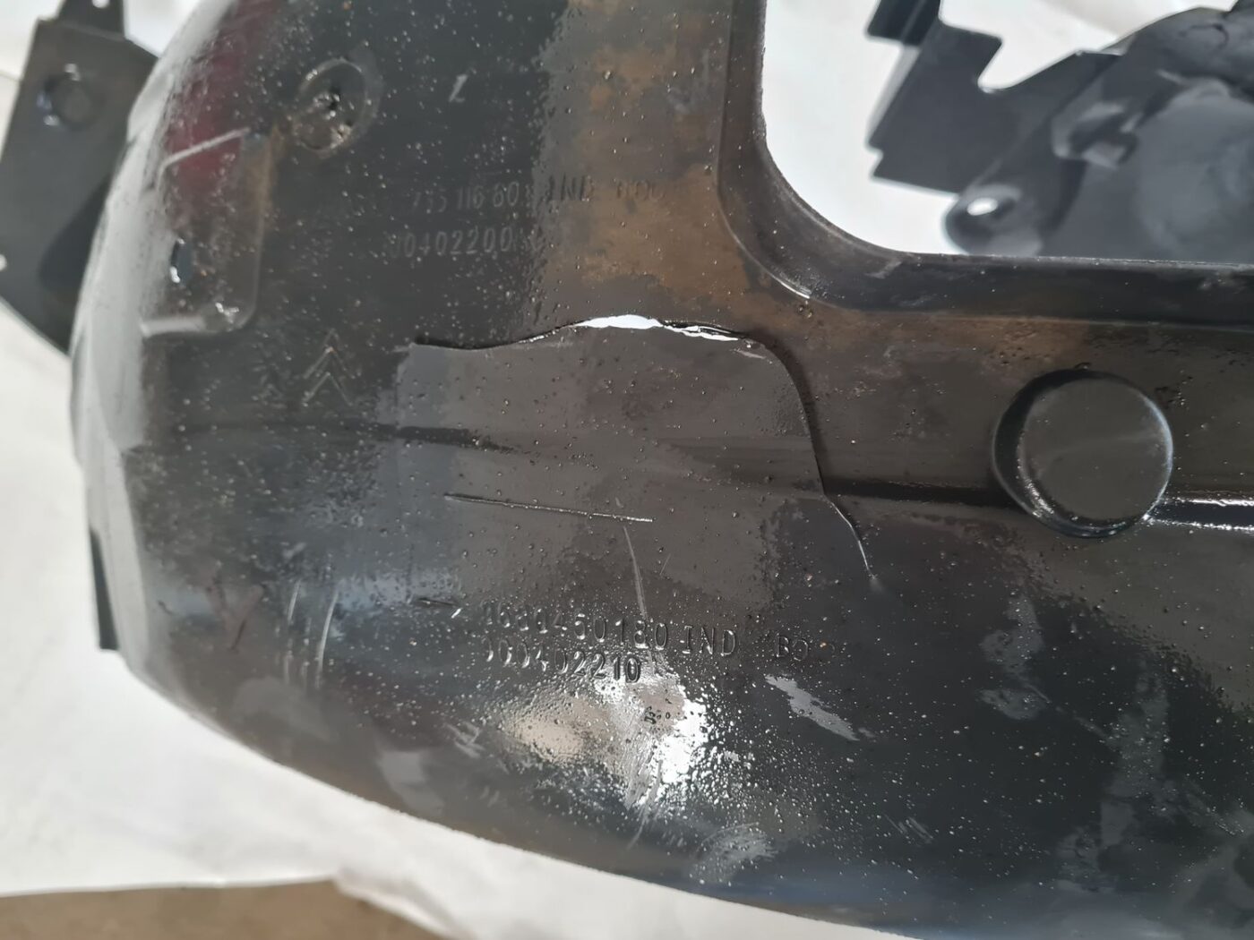 Priekšējais kreisais paspārns priekš CITROEN BERLINGO 2014