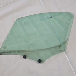 Priekšējo kreiso durvju stikls priekš CITROEN BERLINGO 2014