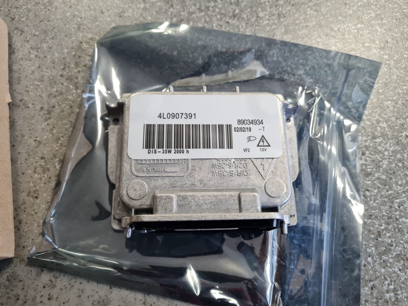 Ksenona vadības bloks priekš VW PASSAT B6 2008 ANGL.