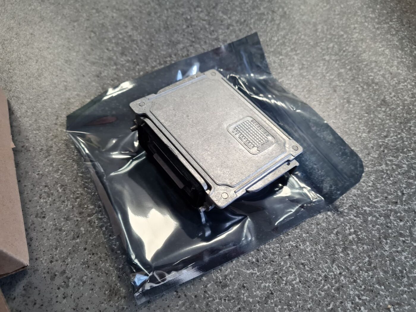 Ksenona vadības bloks priekš VW PASSAT B6 2008 ANGL.