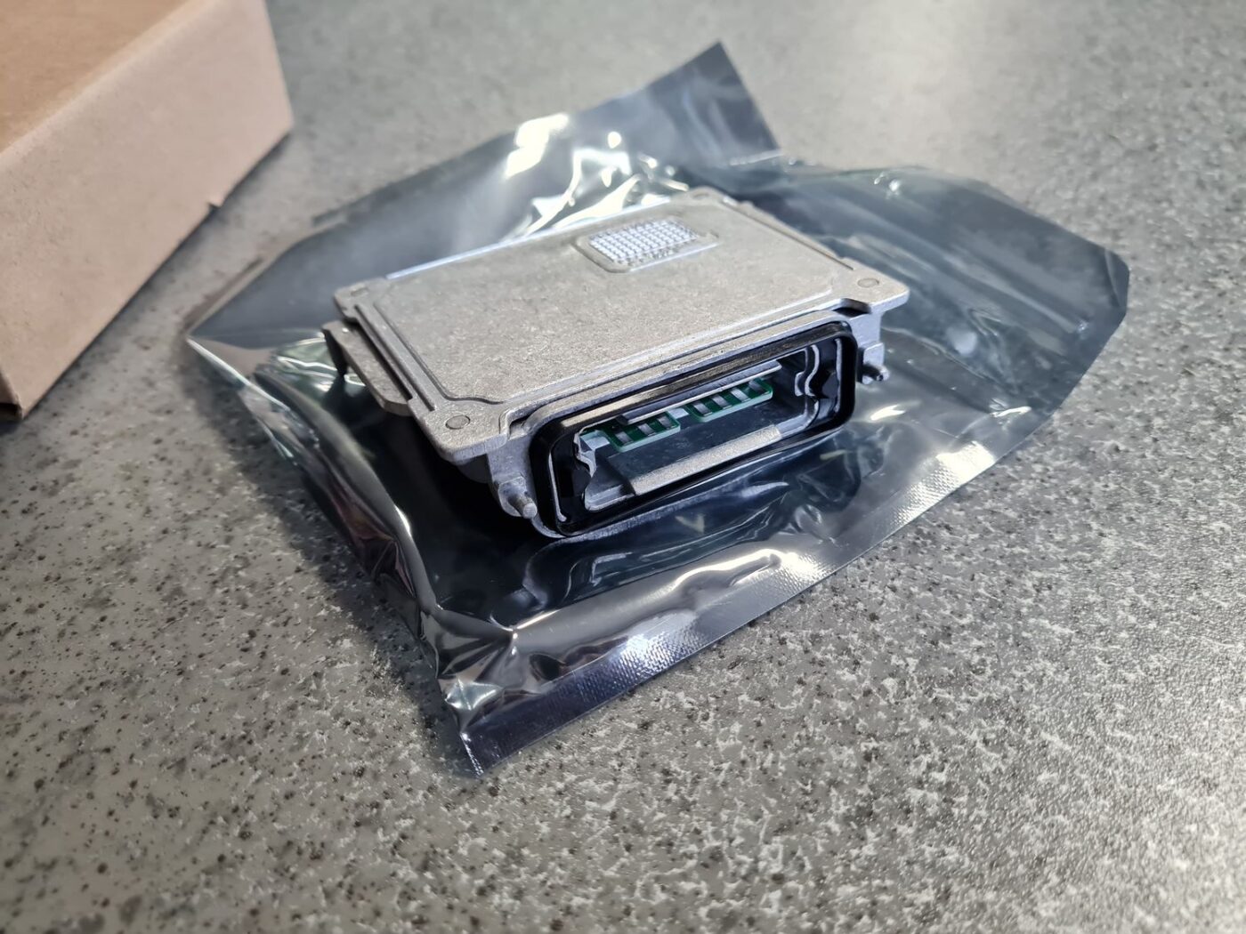 Ksenona vadības bloks priekš VW PASSAT B6 2008 ANGL.