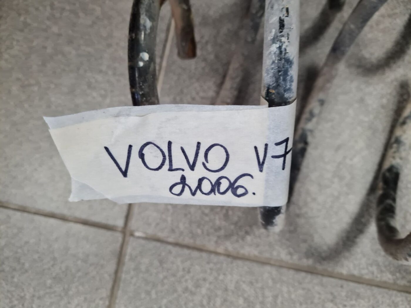 Priekšēja atspere priekš VOLVO V70 2006 3 Priekšēja atspere priekš VOLVO V70 2006