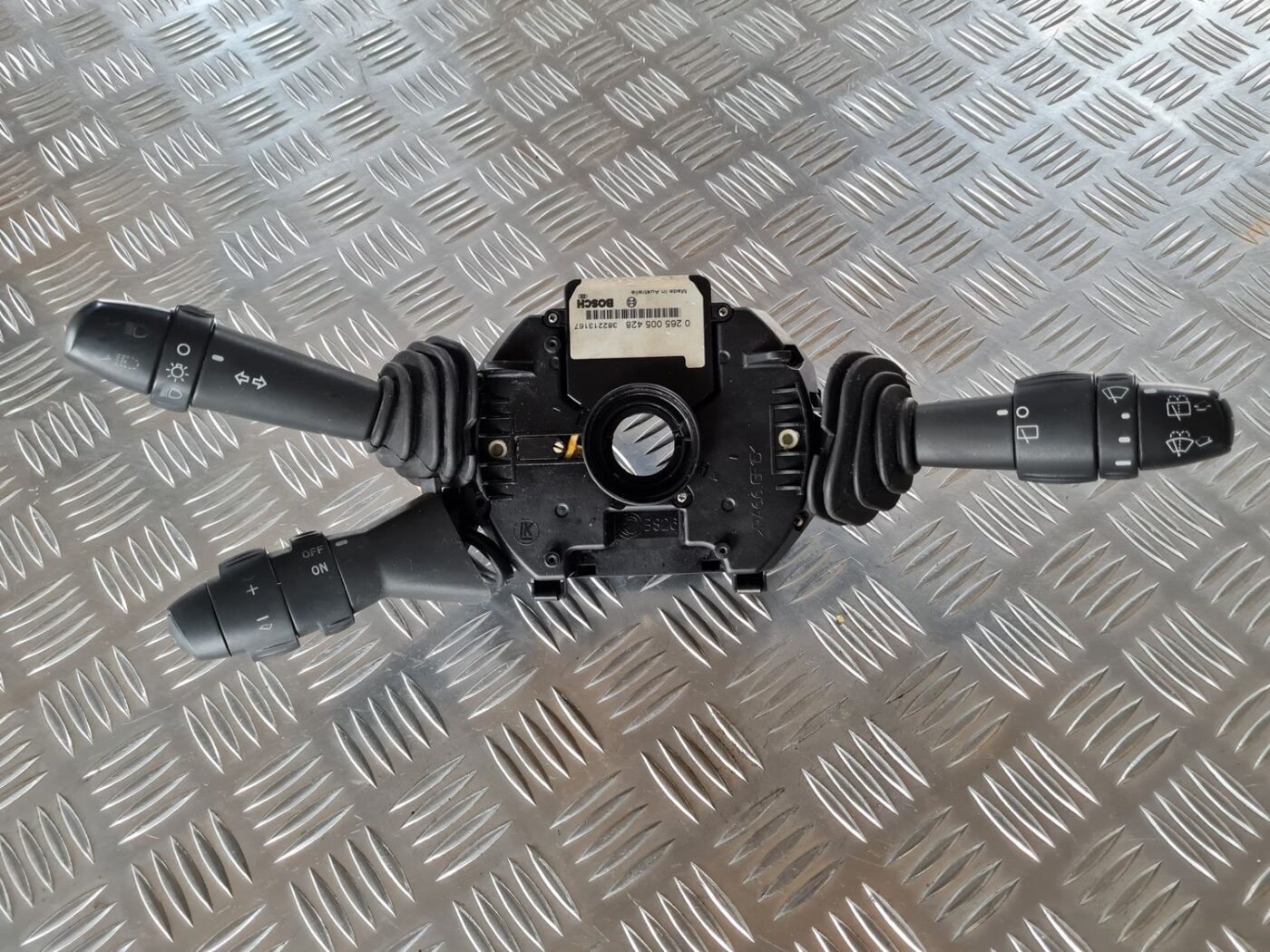 Stūres statnes slēdzis priekš FIAT STILO 2003