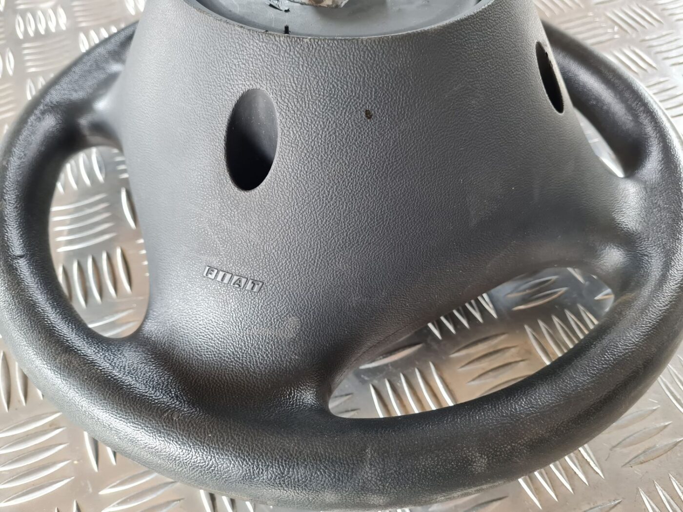 Stūre priekš FIAT STILO 2003 4 Stūre priekš FIAT STILO 2003