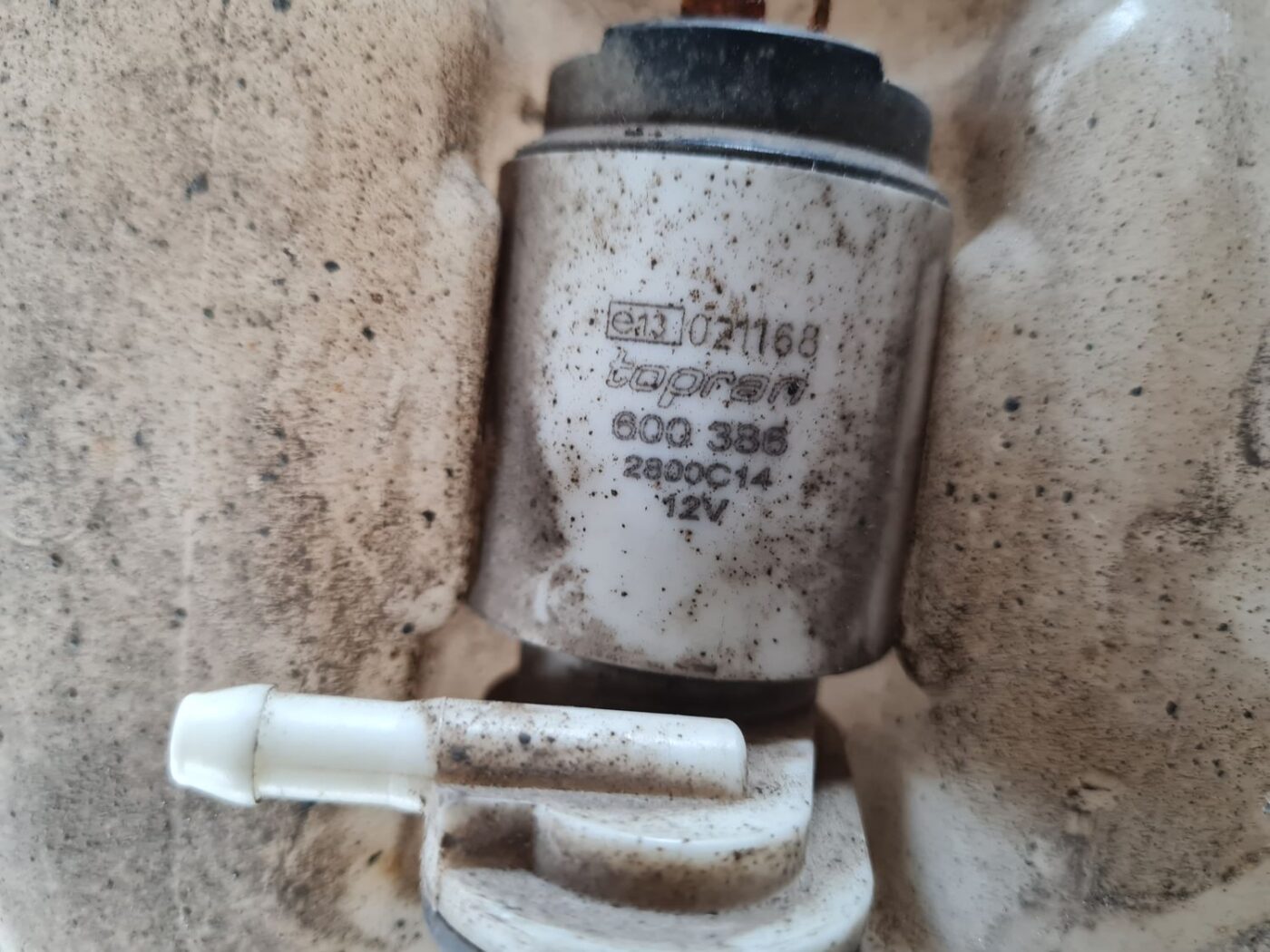 Mazgātāja šķidruma tvertne priekš FIAT STILO 2003 4 Mazgātāja šķidruma tvertne priekš FIAT STILO 2003