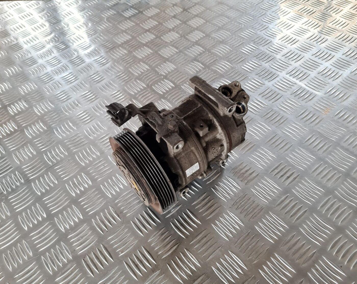 Gaisa kondicioniera kompresors priekš FIAT STILO 2003 1 Gaisa kondicioniera kompresors priekš FIAT STILO 2003