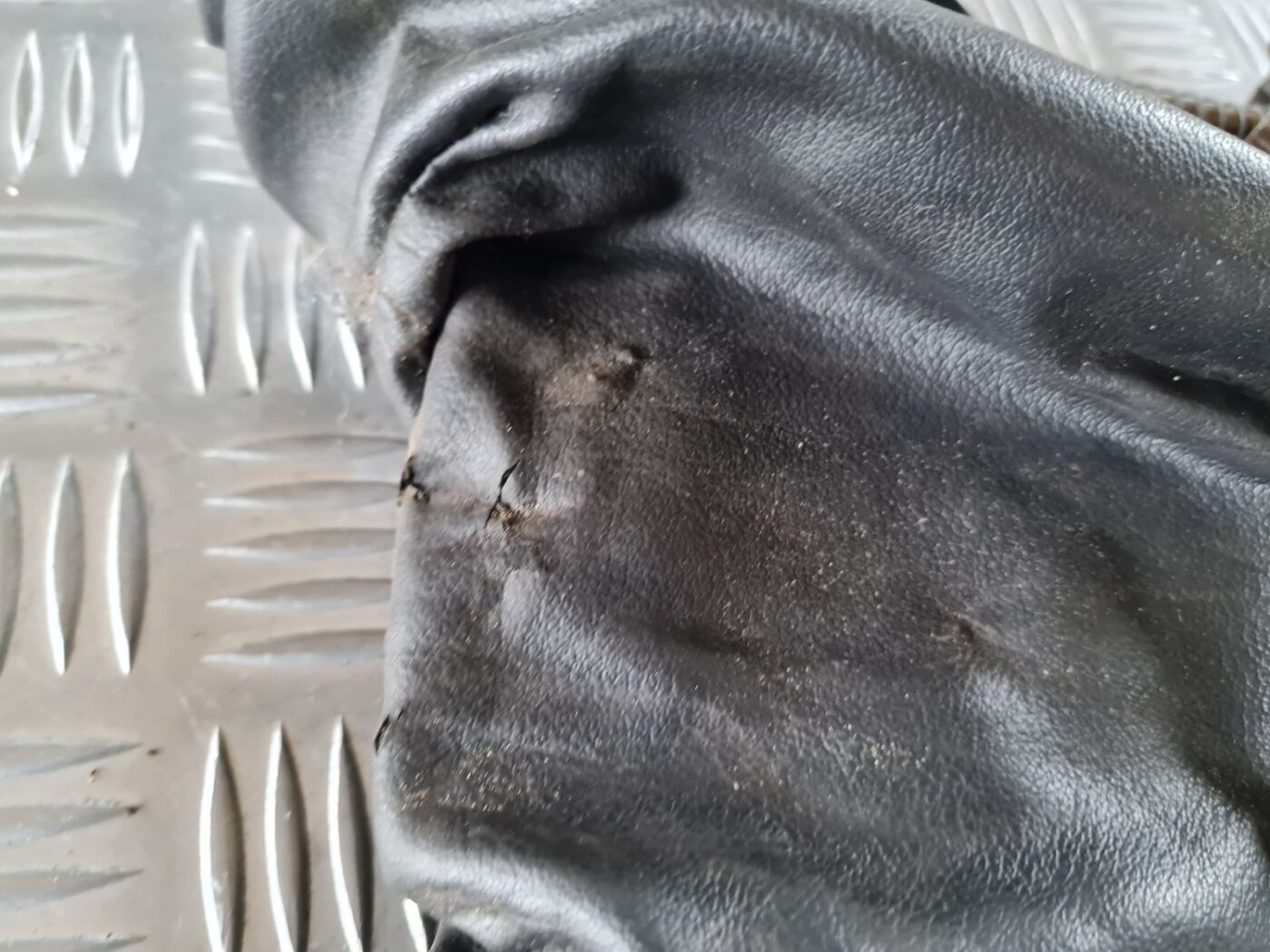 Stāvbremzes svira priekš FIAT STILO 2003