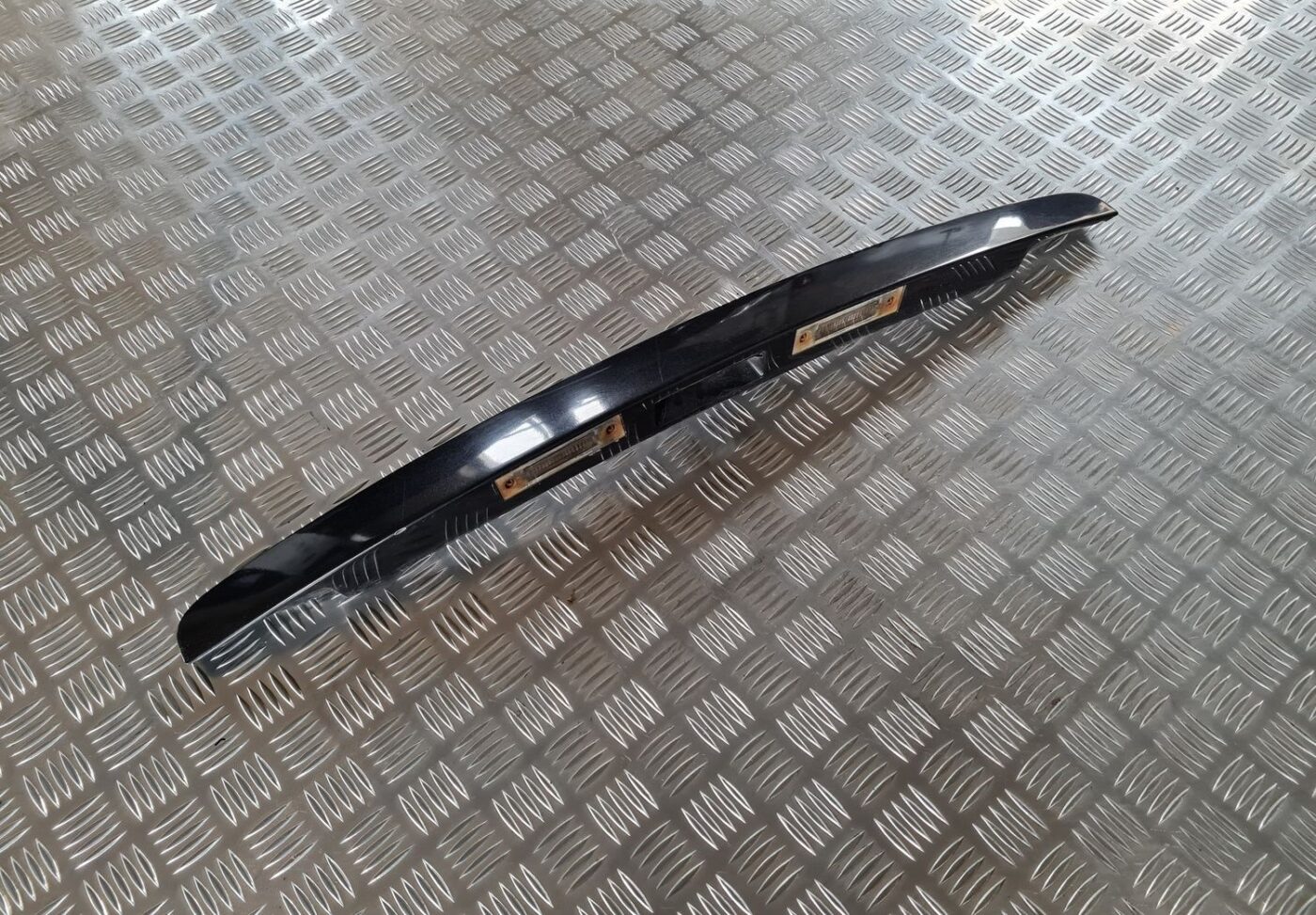 Numura zīmes gaismas uzlika komplektā priekš FIAT STILO 2003