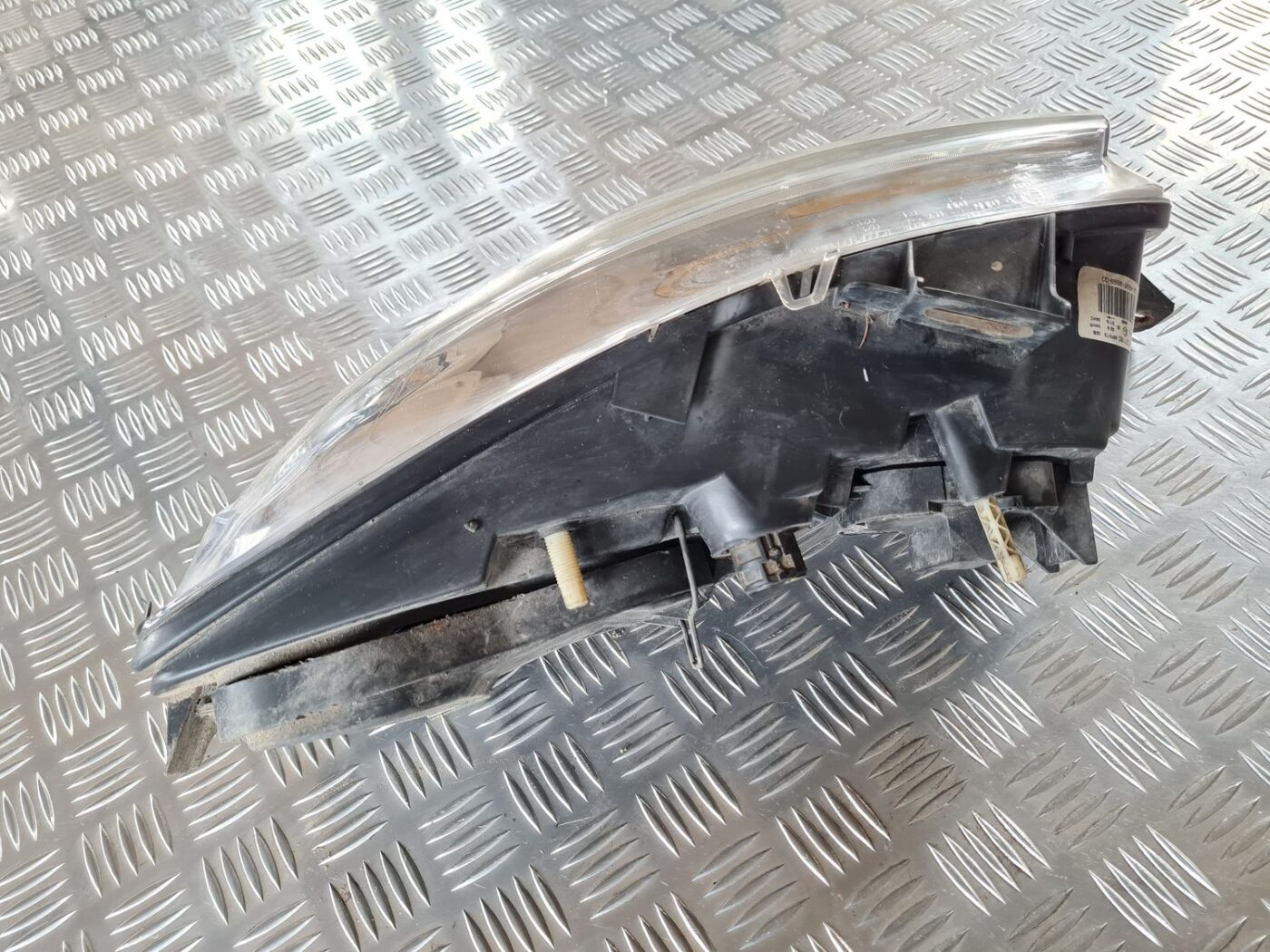 Priekšējais kreisais lukturis priekš FIAT STILO 2003 11 Priekšējais kreisais lukturis priekš FIAT STILO 2003