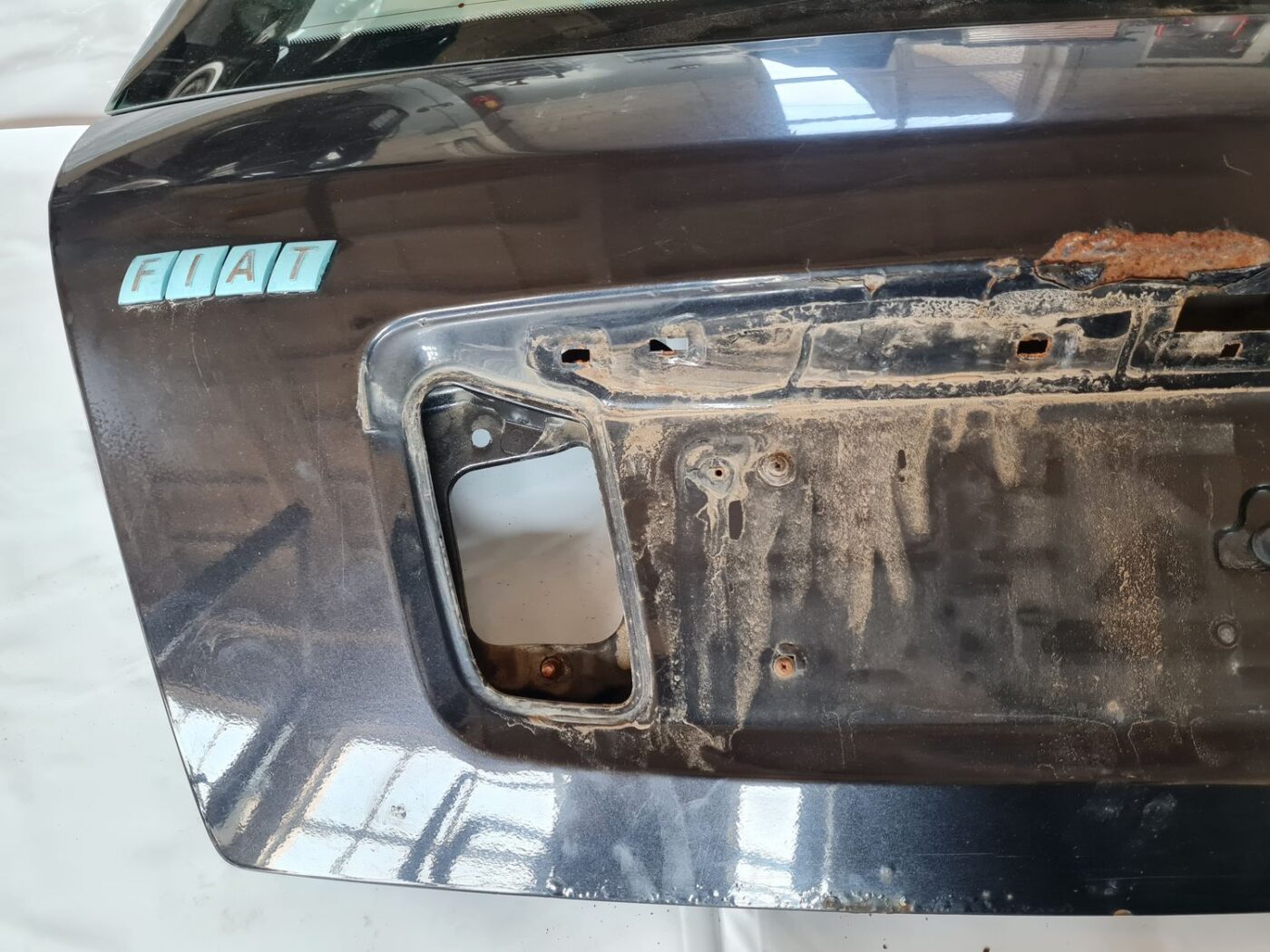 Bagāžnieka vāks priekš FIAT STILO 2003 7 Bagāžnieka vāks priekš FIAT STILO 2003