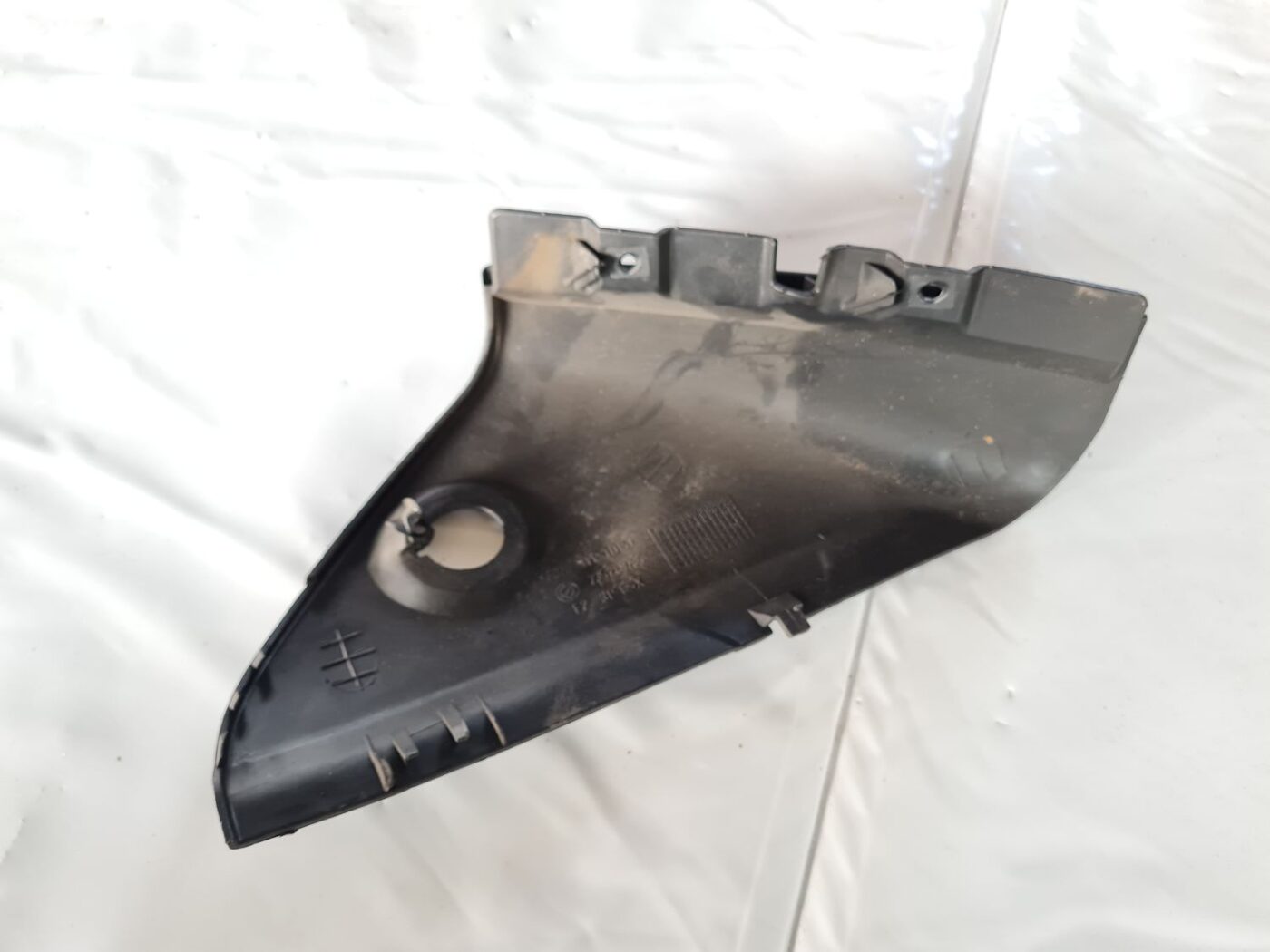 Mērinstrumentu paneļa sānu apdare priekš FIAT STILO 2003