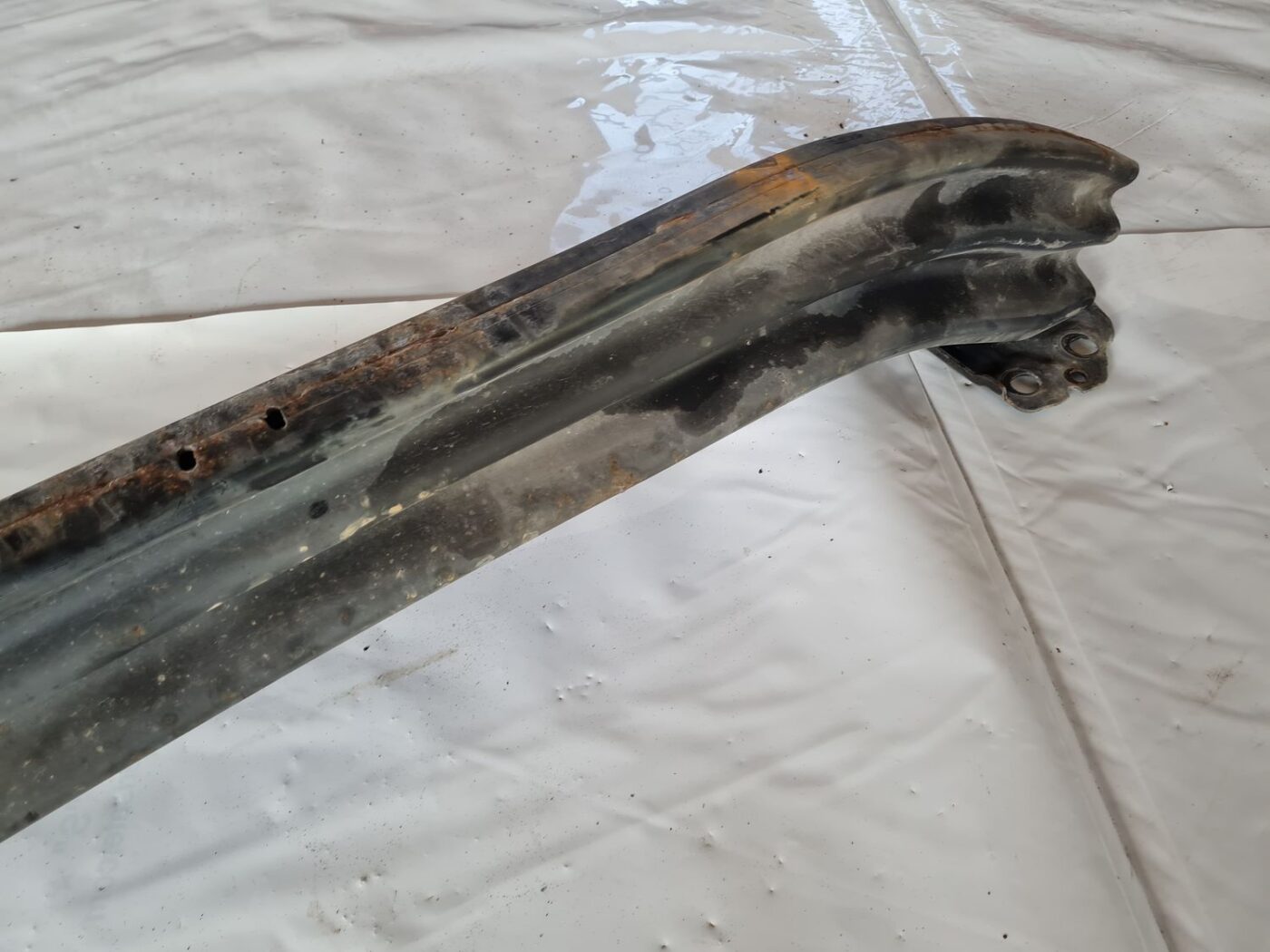 Priekšējā bufera pastiprinātājs priekš FIAT STILO 2003 4 Priekšējā bufera pastiprinātājs priekš FIAT STILO 2003