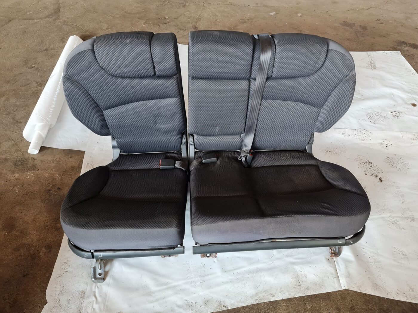 Aizmugurējais sēdeklis priekš FIAT STILO 2003