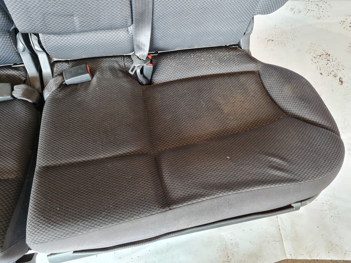 Aizmugurējais sēdeklis priekš FIAT STILO 2003