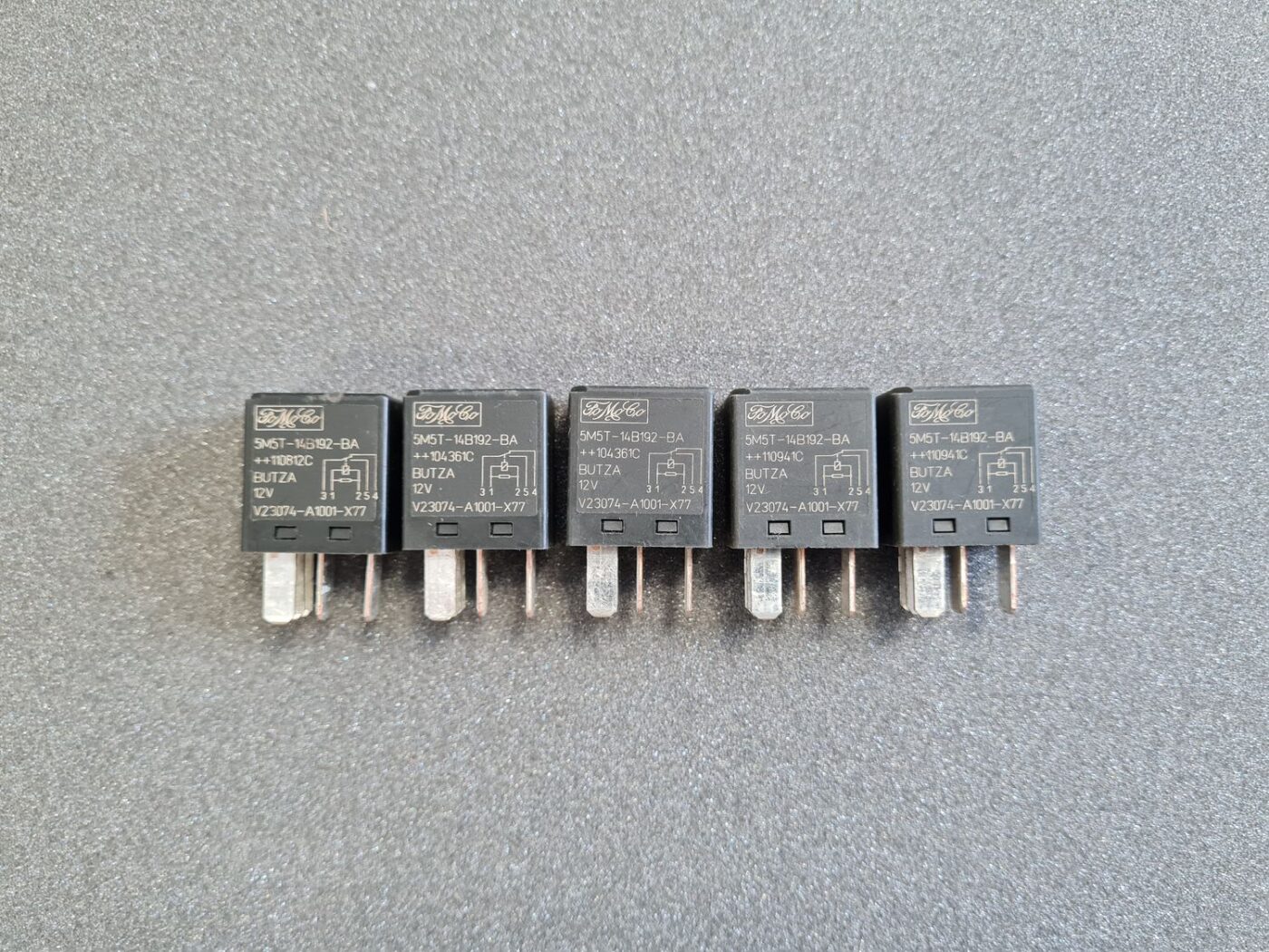 Drošinātāju releja priekš FORD 1 Drošinātāju releja priekš FORD