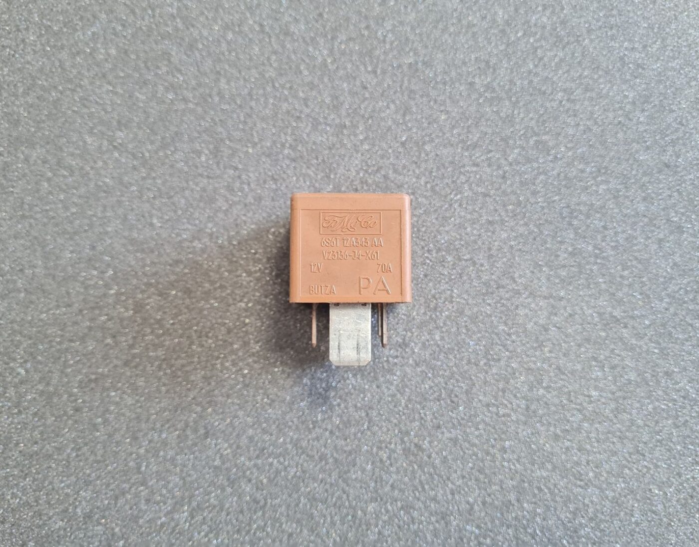 Drošinātāju releja priekš VOLVO 1 Drošinātāju releja priekš VOLVO