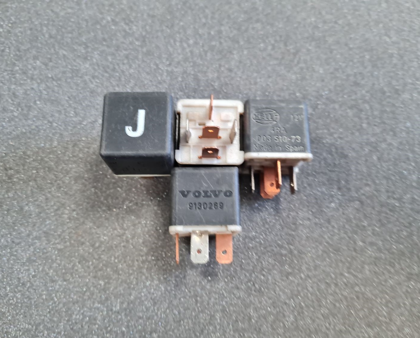 Drošinātāju releja priekš VOLVO 3 Drošinātāju releja priekš VOLVO