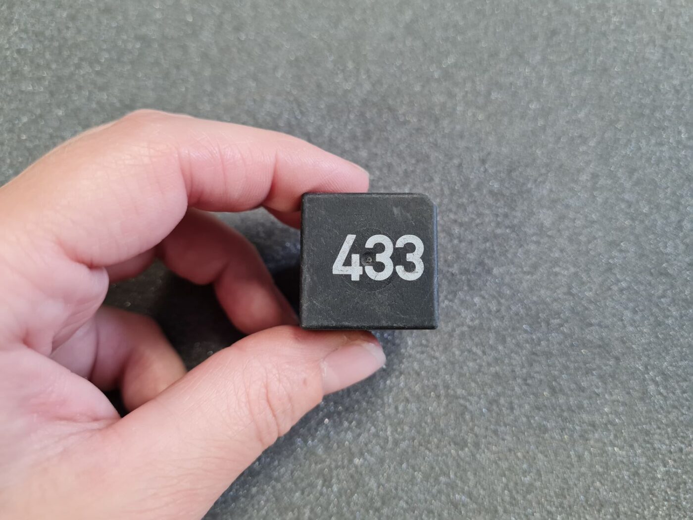 Drošinātāju releja priekš AUDI 2 Drošinātāju releja priekš AUDI