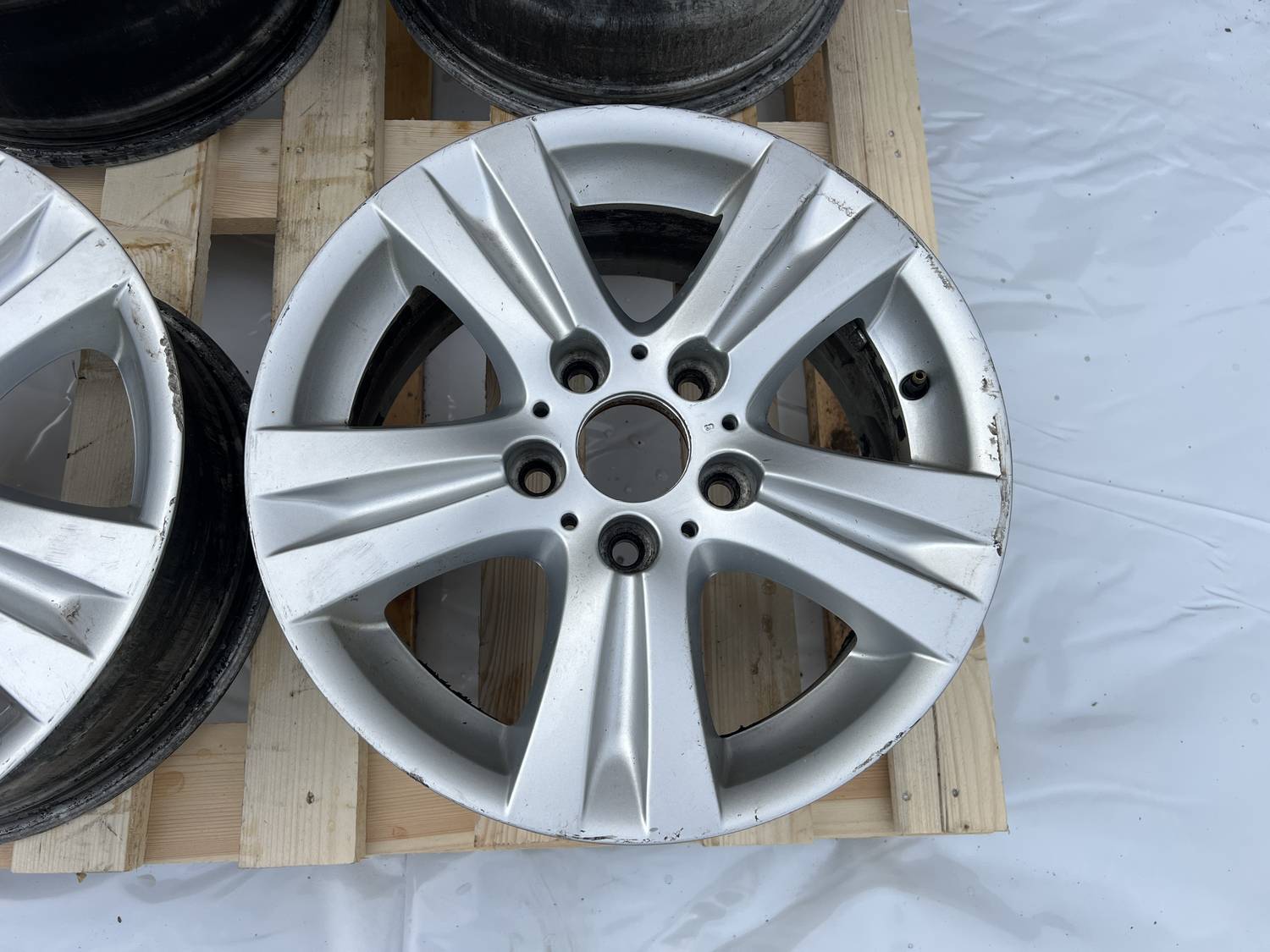 Lietie diski - vieglmetāla (kpl) priekš BMW 1 E87 2009 WHITE