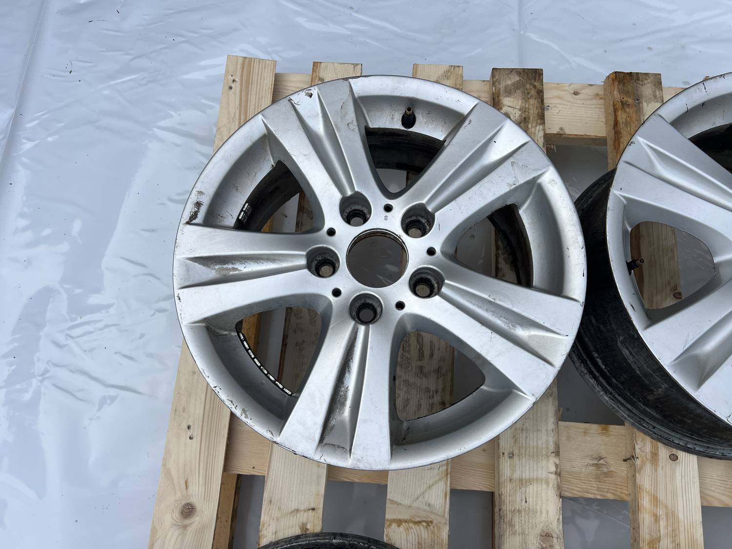 Lietie diski - vieglmetāla (kpl) priekš BMW 1 E87 2009 WHITE