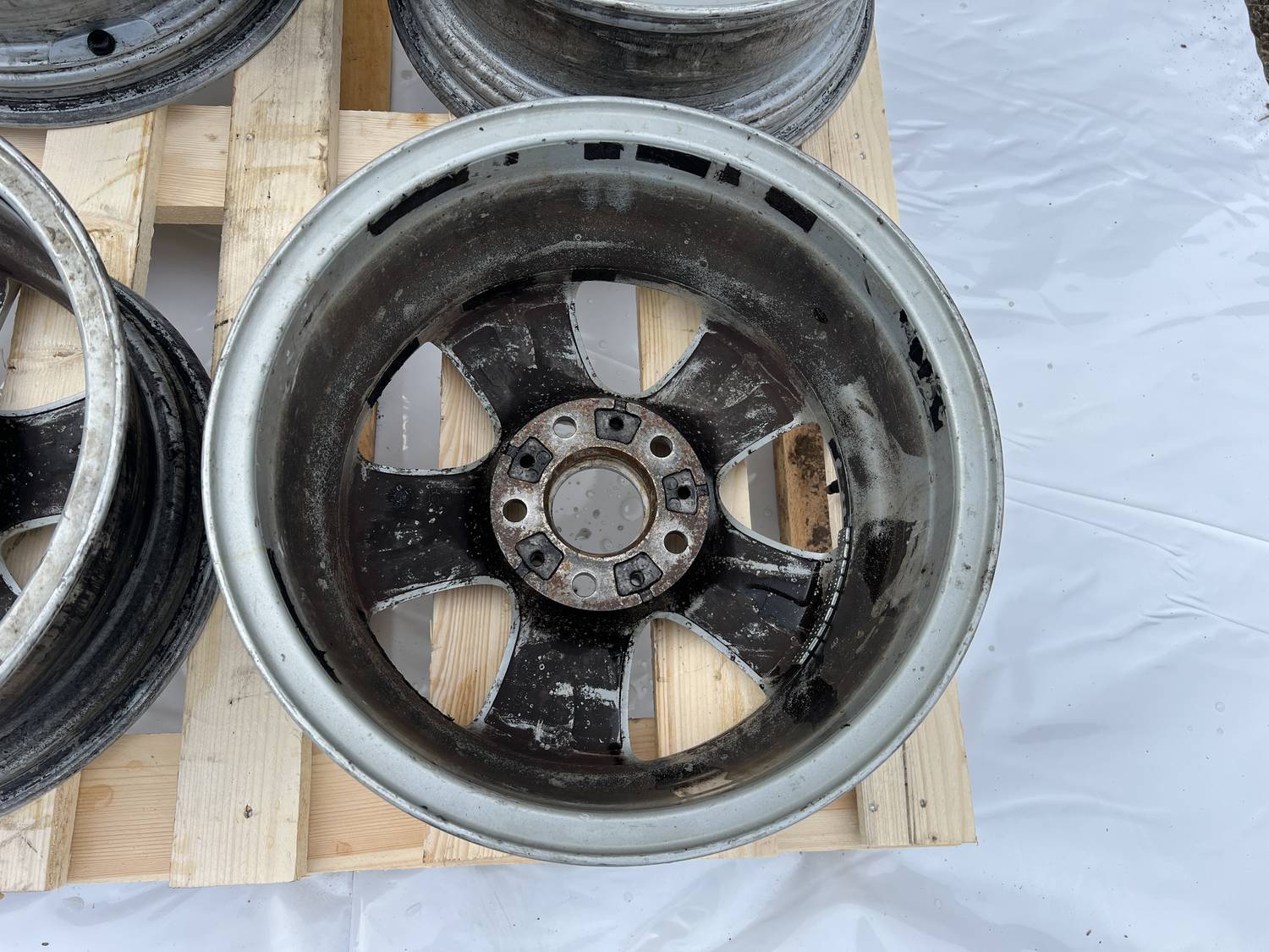 Lietie diski - vieglmetāla (kpl) priekš BMW 1 E87 2009 WHITE