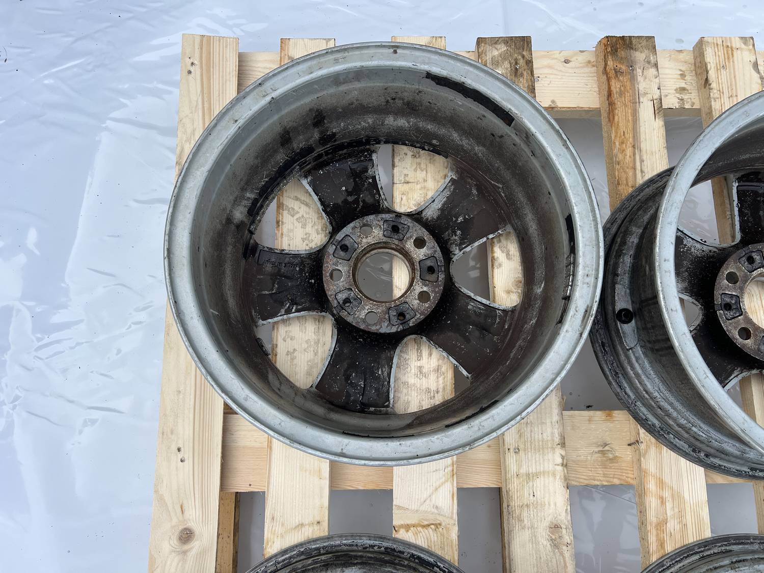 Lietie diski - vieglmetāla (kpl) priekš BMW 1 E87 2009 WHITE