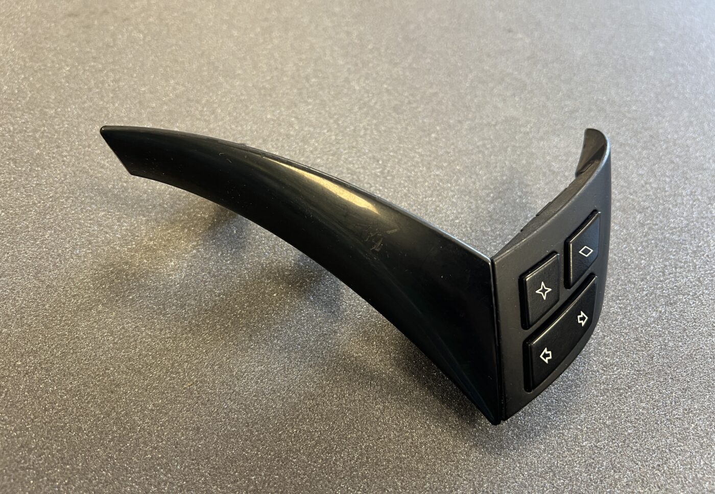 Stūres poga priekš BMW 520D E60 2006 ENG. 5 Stūres poga priekš BMW 520D E60 2006 ENG.