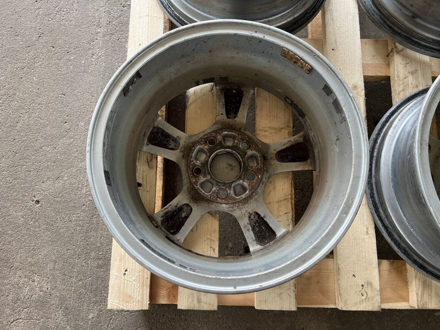 Lietie diski - vieglmetāla (kpl) priekš HONDA CIVIC 2006 6 Lietie diski - vieglmetāla (kpl) priekš HONDA CIVIC 2006