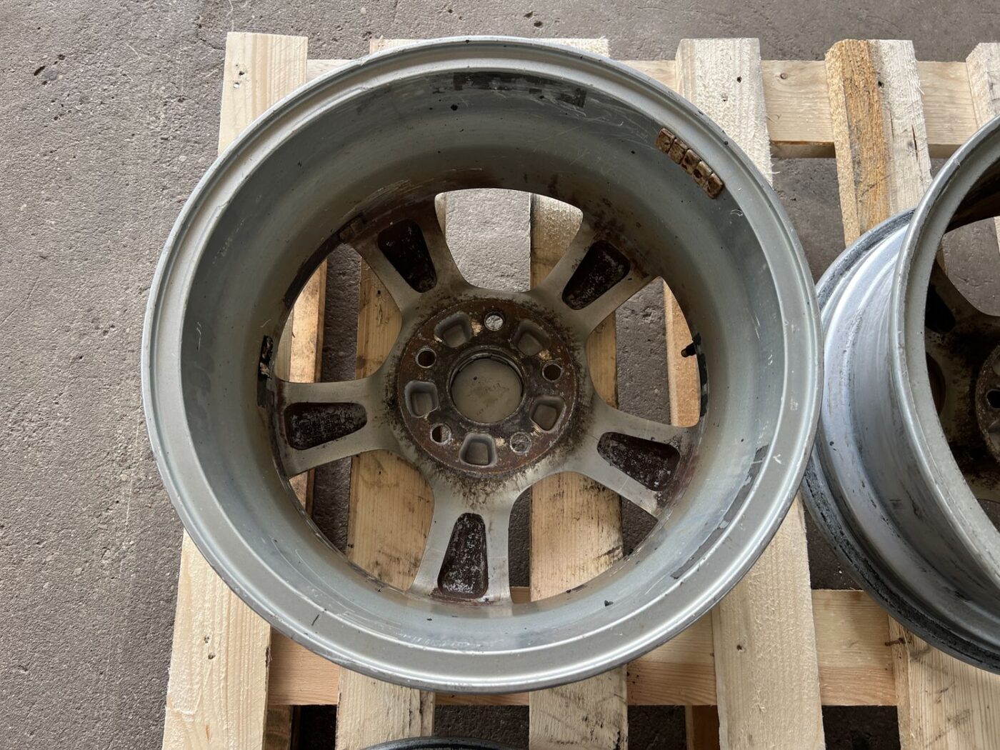 Lietie diski - vieglmetāla (kpl) priekš HONDA CIVIC 2006 4 Lietie diski - vieglmetāla (kpl) priekš HONDA CIVIC 2006