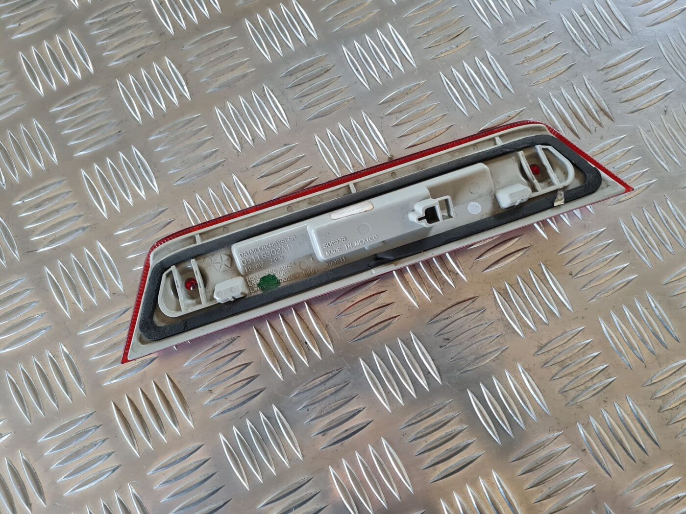 Stop signāls priekš DODGE JOURNEY 2010 5 Stop signāls priekš DODGE JOURNEY 2010