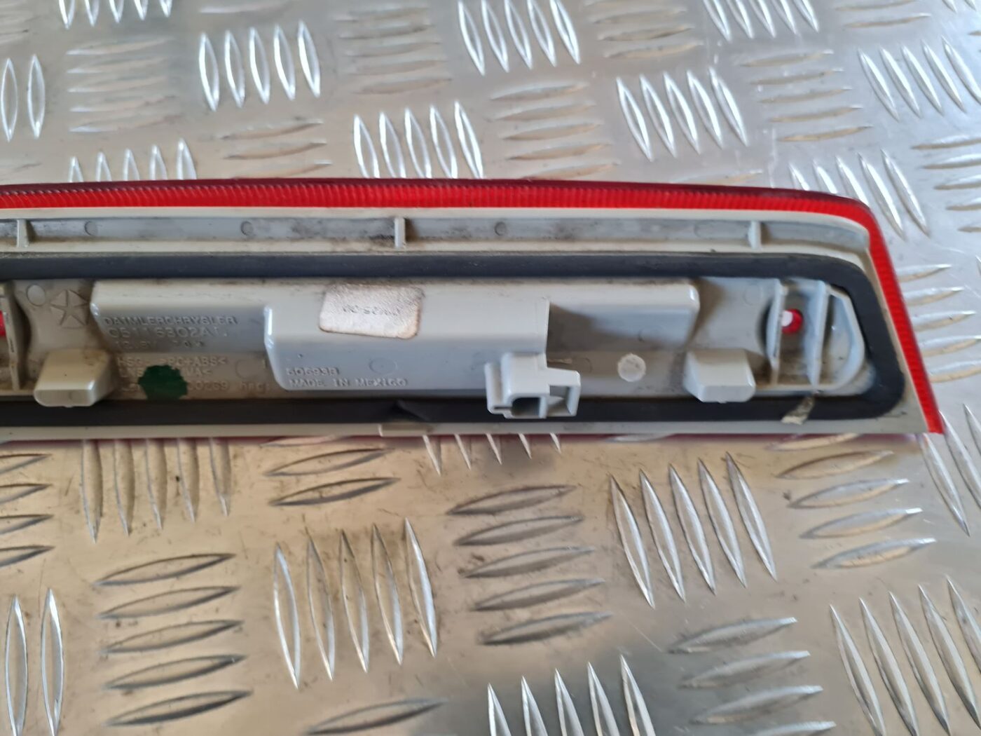 Stop signāls priekš DODGE JOURNEY 2010 3 Stop signāls priekš DODGE JOURNEY 2010