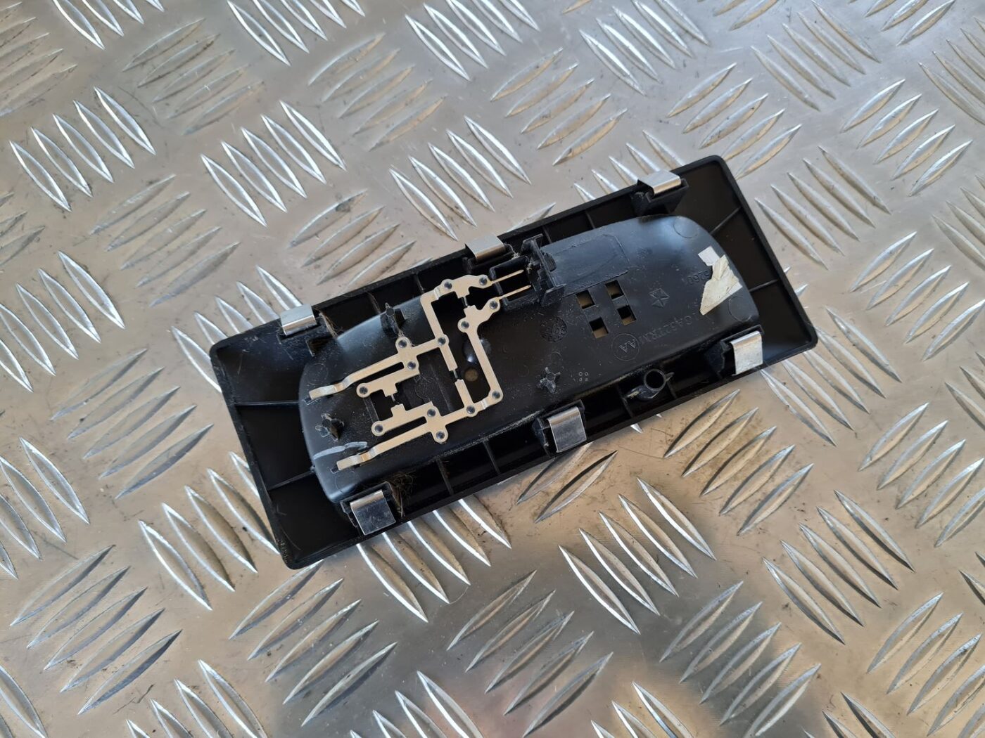 Apgaismojuma lukturis priekš DODGE JOURNEY 2010 4 Apgaismojuma lukturis priekš DODGE JOURNEY 2010