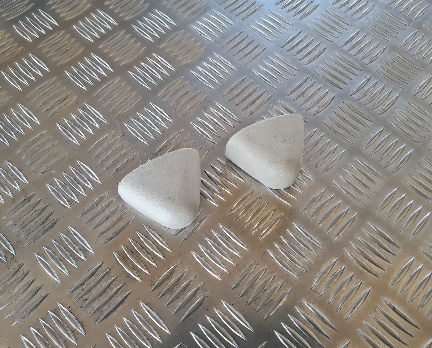 Bagāžnieka nodalījuma plastmasa priekš DODGE JOURNEY 2010