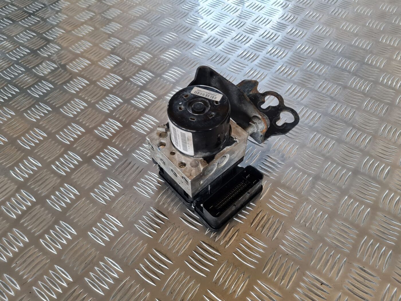 ABS bloks priekš DODGE JOURNEY 2010 1 ABS bloks priekš DODGE JOURNEY 2010