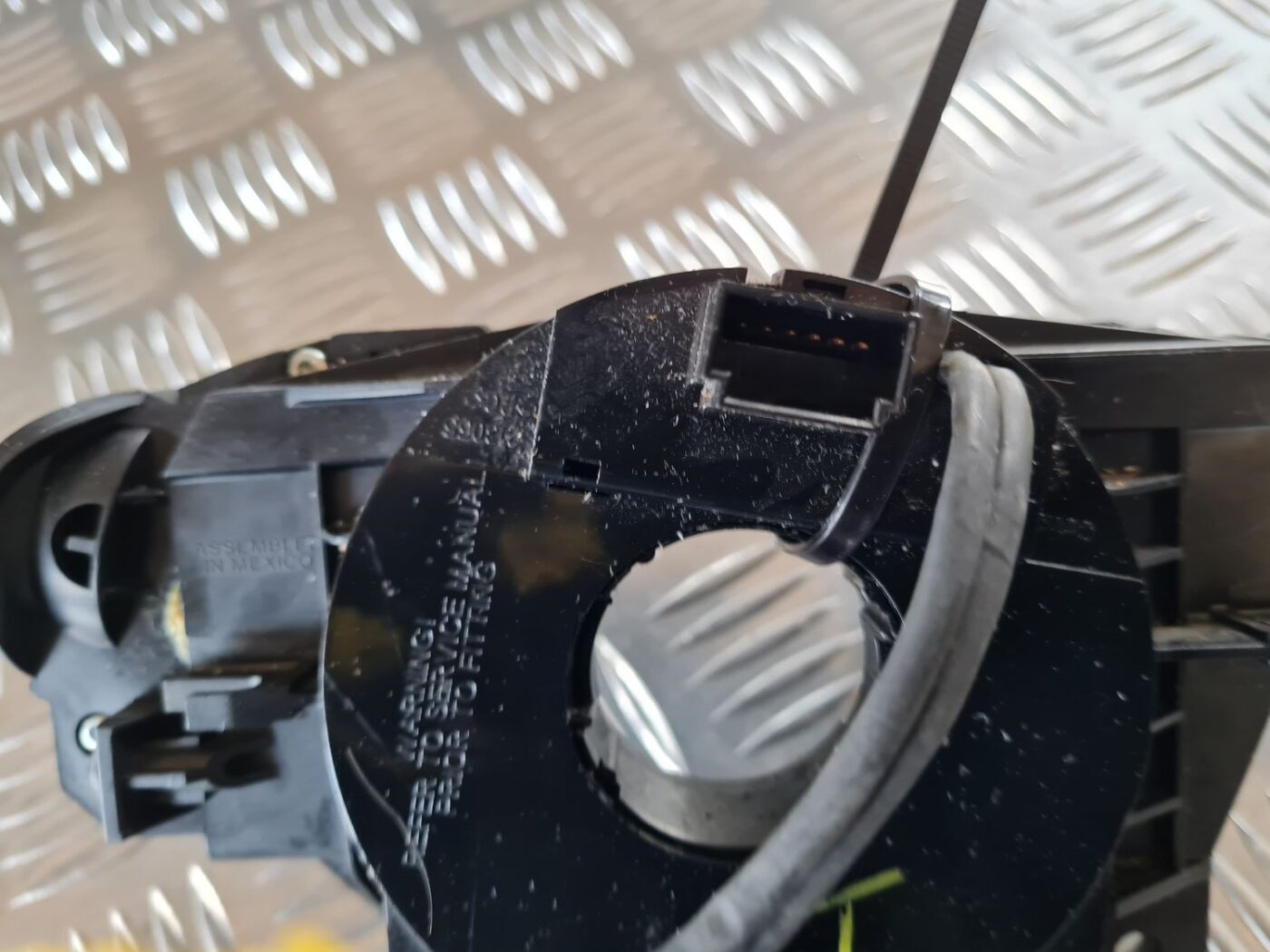 Stūres statnes slēdzis priekš DODGE JOURNEY 2010 8 Stūres statnes slēdzis priekš DODGE JOURNEY 2010