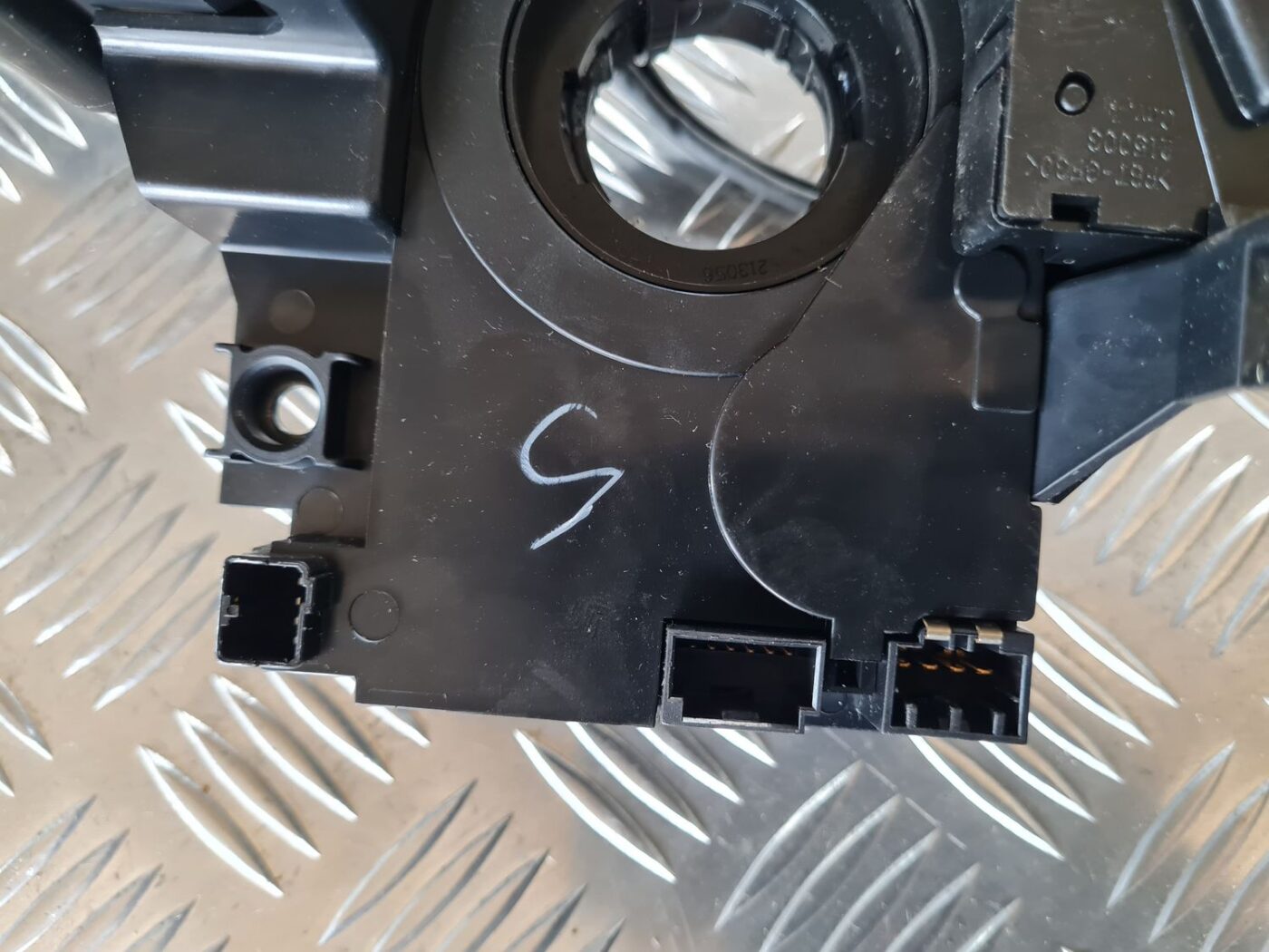 Stūres statnes slēdzis priekš DODGE JOURNEY 2010 6 Stūres statnes slēdzis priekš DODGE JOURNEY 2010