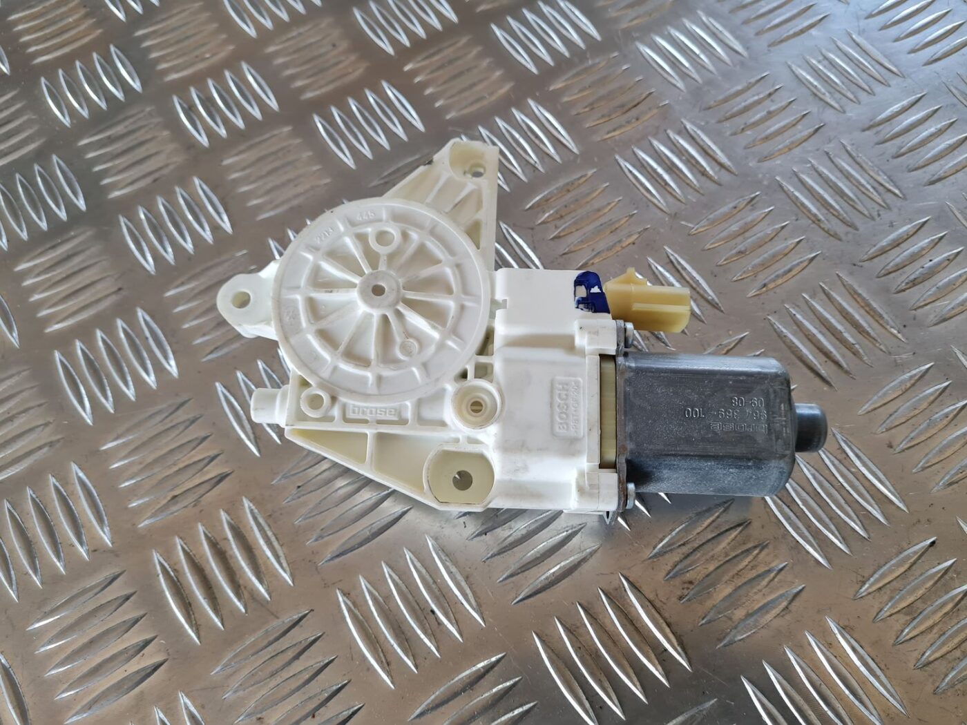 Elektrisko stiklu motors priekš DODGE JOURNEY 2010